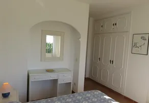 Appartement 'Les Fonts 83' avec piscine partagée, terrasse privée et balcon - Image 5