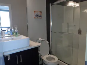 Executive Suite in bester Lage mit exklusiven Annehmlichkeiten! - Image 4