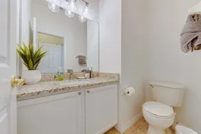 Beautiful Lake View Pool House Brand new Hot Tub - Image 3