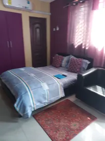 Beautiful  furnished studio flat.Close to Korle-bu  and airport - Image 4