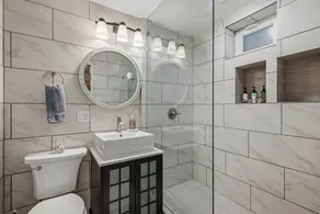 Santa Barbara Remodeled Cozy Studio with Private Patio, AC & Tesla Charger - Image 2
