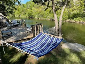 Unit 1 Charming 2 bedroom at River Ranch Inn - Image 5