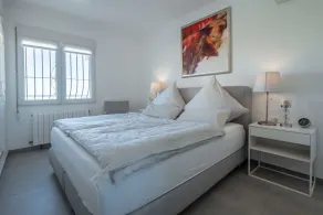 Newly Renovated Villa with private heated Pool - Image 3