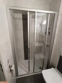 Appartement confortable de deux pièces pouvant accueillir jusqu'à 4 personnes, avec balcon ou terrasse privée - Image 5