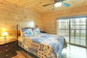 Waterfront Davis Pond Cabin w/ Dock + Kayaks! - Image 5