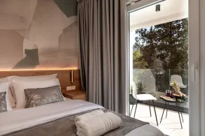 Luxury Villa Magnolia with Pool - Image 3