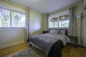 Water Front Property - Image 4