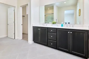 Stylish 4BD Home ~ Pvt Backyard ~ Minutes to Napa - Image 3
