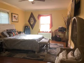 Stylish & Cozy Fully Equipped Home - Image 5
