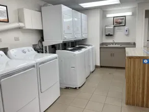 Partial Ocean View King STUDIO with Kitchenette and FREE WIFI! - Image 3