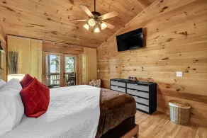 Multi-level Cabin W/ Long-Range Views, Fireplace, Hot tub| Perfect for Families - Image 5