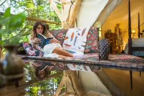 Experience Glamping on a budget!!  Self contained, quiet, romantic, swim, fish, - Image 5