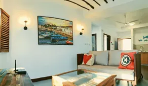 2 Bedroom condo on beach front - Image 4