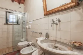 Villa Del Giglio - Tuscan villa with pool - Image 4