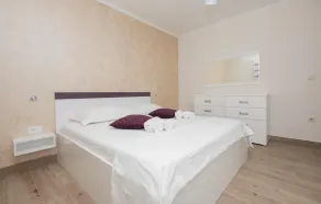 Stunning Home In Vrgorac With Wifi - Image 3