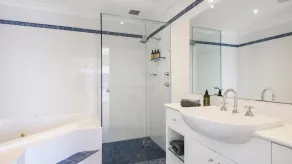 YACHTSMAN'S PARADISE by Palm Beach Holiday Rentals - Image 2