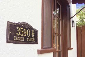 Casita Gundry- Boutique Hideaway, Quaint Historic Charm - Image 3