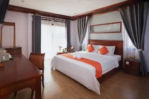 Deluxe Double Room - breakfast - Image 5