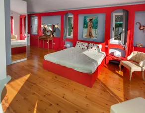 Unique Villa with magnificent styling, Panoramic Sea Views and Swimming pool - Image 3