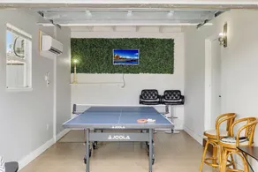 Tropical salt water pool home close to beaches,Hard Rock,Airport and Downtown!  - Image 2