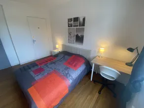 Fabuleux T3 climatisé de 85 m2, situé au calme avec grand parking gratuit privé ,Fibre wifi - Image 4
