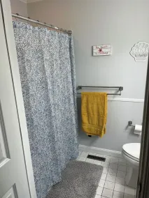 Updated Bayside Condo - Image 3