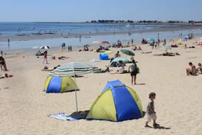Belle maison à 400 mètres des plages avec grand terrain et véranda ouverte - Image 4