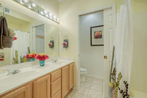 Superstition Lakes 2 BR, 2 BA Condo; Lake & Sunrise VISNINGER; Opvarmet pool / spa; Gated Comm - Image 4