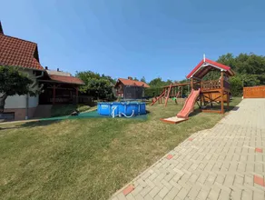 Holiday apartment with children's playground and pool - Image 3