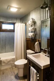 Luxury Farm Cottage, Amazing Views, Hot Tub, See our reviews! - Image 2