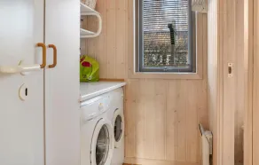 5 bedroom accommodation in Idestrup - Image 2