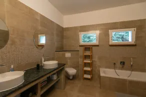 Großzügige Ferienwohnung in Sanierter Bauernscheune - Image 3
