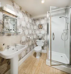 Well appointed cottage on a working hill farm - Image 5
