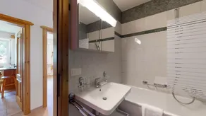 3-room apartment on the 4th floor. - Image 2