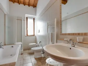 360 degree view over the Tuscan hills - Image 2