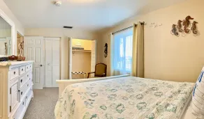 Spektakulära Beach & Dolphin Visningar!  Stor privat balkong! 2BR / 2BA på övervåningen villa - Image 4