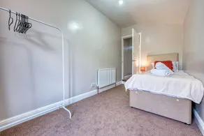 Cosy Modern - Image 3