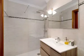 Ferienwohnung 'Alpispa' mit Balkonen und WLAN - Image 3