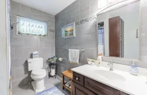 Water Views - 3 Min Walk to Private Beach - Luxury 5-Star Rated Beach House - Image 4
