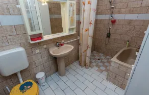 Two-Bedroom Apartment In Razanac - Image 2