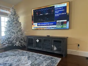 Couples Villa Retreat w/85” Sony HD 8K TV Pool table New Jacuzzi Spa & Game room - Image 3