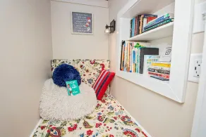 Fully Fenced, Dogs Welcome, Sleeps 10, Near MSU and Hospitals - Image 4