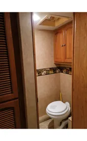 RV Executive Home I - In Tranquil Setting, Indoor - In-ground Pool - Image 5