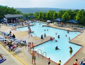 Streamside Family Lodge w/ fireplace, game room, sauna, multiple pools & skiing - Image 4