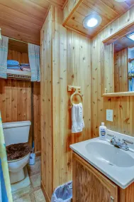Cozy Rural  Country Retreat side Home Close to Pittsburgh!! - Image 5