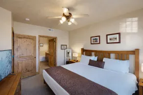 Foxpoint condo - Image 5
