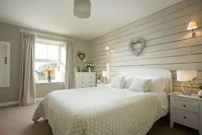 Hyggeligt sommerhus med dejlig privat have og sommerhus. - Image 5