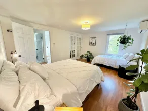 The Middlebury Cottage · 4 BR Modern Village Home · Hot Tub · Walk to Campus - Image 5