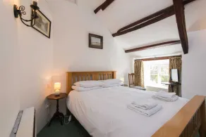 Spacieuse ferme de 600 ans, sur la côte accidentée de North Cornwall - Image 3