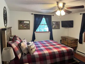 Whispering Pines Retreat in the Smokies - Image 5